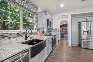 19721 San Chisolm Dr, Round Rock, TX 78664 - Photo 11