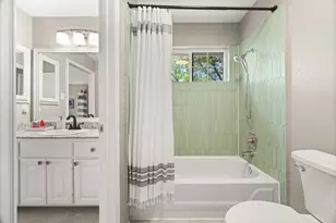 12805 Bivins Ct, Austin, TX 78732 - Photo 29