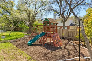 12805 Bivins Ct, Austin, TX 78732 - Photo 31