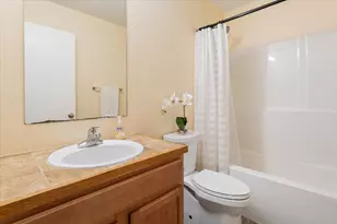 237 Moonstone Dr, Jarrell, TX 76537 - Photo 21