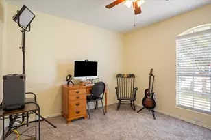 237 Moonstone Dr, Jarrell, TX 76537 - Photo 19