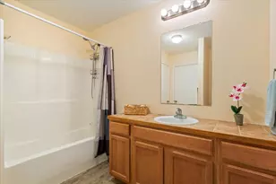 237 Moonstone Dr, Jarrell, TX 76537 - Photo 17