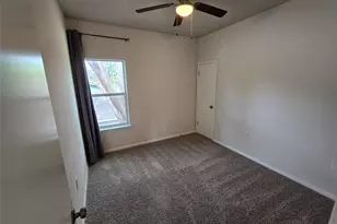1604 Singleton Ave, Austin, TX 78702 - Photo 29