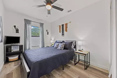 5506 S Pleasant Valley Road, Austin, TX 78744 - Photo 13