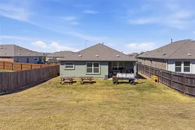 7409 Spring Ray Drive, Del Valle, TX 78617 - Photo 17