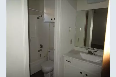 621 W 37th Street #105, Austin, TX 78705 - Photo 7