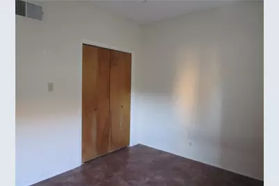 621 W 37th Street #105, Austin, TX 78705 - Photo 5