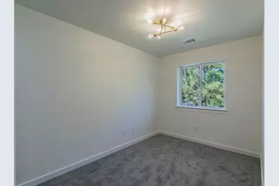 106 Heleakala Drive, Bastrop, TX 78602 - Photo 13