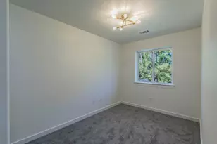 106 Heleakala Dr, Bastrop, TX 78602 - Photo 13