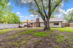 2108 Deadwood Dr, Austin, TX 78744 - Photo 35