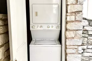 2818 Nueces St, Austin, TX 78705 - Photo 7