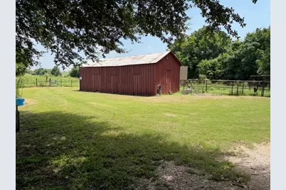880 County Road 311, Jarrell, TX 76537 - Photo 15