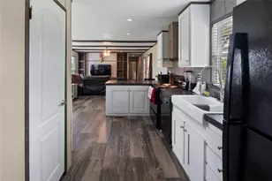 109 Hibiscus Cv, Elgin, TX 78621 - Photo 5