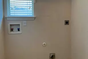 210 Delby St, Hutto, TX 78634 - Photo 7