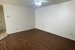 402 Algerita Dr, Georgetown, TX 78628 - Photo 3