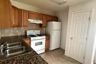 402 Algerita Dr, Georgetown, TX 78628 - Photo 5
