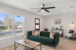 5327 Wellington Dr, Austin, TX 78723 - Photo 15