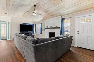 1301 Chapel Creek Rd, Waco, TX 76712 - Photo 7