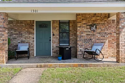 1301 Chapel Creek Road, Waco, TX 76712 - Photo 5