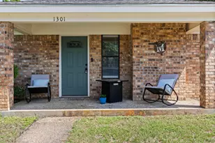 1301 Chapel Creek Rd, Waco, TX 76712 - Photo 5