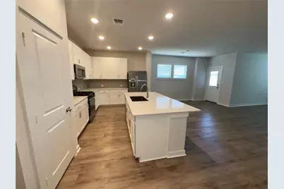 106 Milo Drive, Hutto, TX 78634 - Photo 3