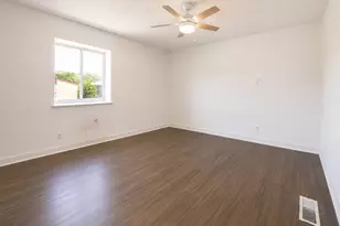 2301 Mission Hill Dr, Austin, TX 78741 - Photo 11