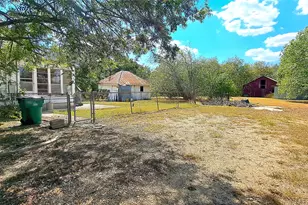 507 Sloan St, Taylor, TX 76574 - Photo 1