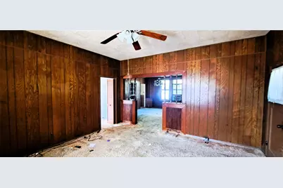 507 Sloan Street, Taylor, TX 76574 - Photo 3