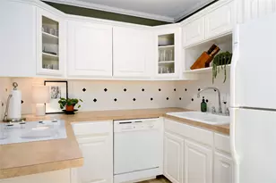 5326 Balcones Dr, Austin, TX 78731 - Photo 5