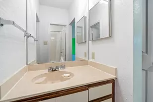 912 W 22nd St, Austin, TX 78705 - Photo 21