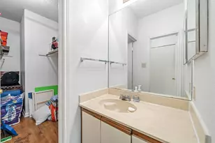 912 W 22nd St, Austin, TX 78705 - Photo 23