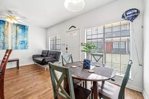 912 W 22nd St, Austin, TX 78705 - Photo 1