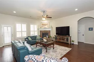 204 Battleship Dr, Georgetown, TX 78628 - Photo 3
