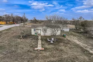 301 E Townes St, Manor, TX 78653 - Photo 1