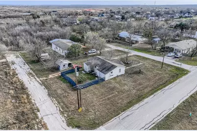 301 E Townes Street, Manor, TX 78653 - Photo 5