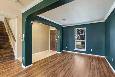 526 W Metcalfe Street, Hutto, TX 78634 - Photo 3