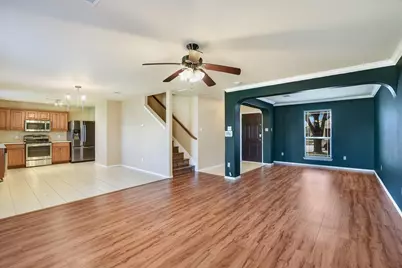 526 W Metcalfe Street, Hutto, TX 78634 - Photo 5