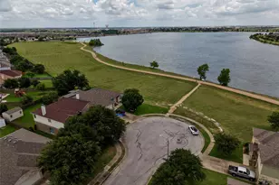 18305 Lake Edge Ct, Pflugerville, TX 78660 - Photo 35