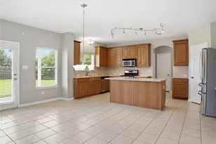 18305 Lake Edge Ct, Pflugerville, TX 78660 - Photo 9