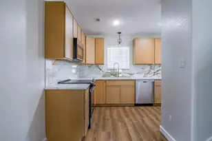 301 Cedarhill Dr, Granite Shoals, TX 78654 - Photo 9