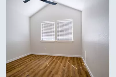 301 Cedarhill Drive, Granite Shoals, TX 78654 - Photo 17