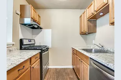 216 Lucas St Street #6, San Antonio, TX 78209 - Photo 5
