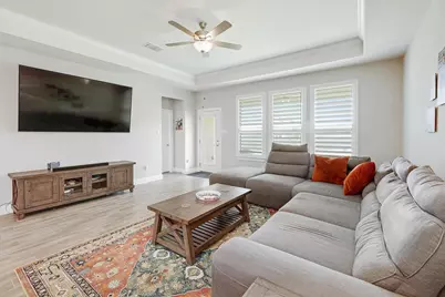 529 Compania Cove, Liberty Hill, TX 78642 - Photo 5