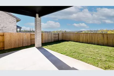 570 Bay Breeze Drive, Kyle, TX 78640 - Photo 11