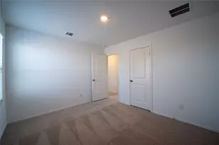 301 Rancho Del Cielo Loop, Jarrell, TX 76537 - Photo 9