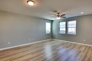 10906 Sentinel Dr, Austin, TX 78747 - Photo 9
