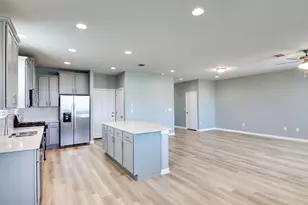 10906 Sentinel Dr, Austin, TX 78747 - Photo 5