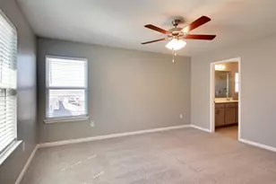 10906 Sentinel Dr, Austin, TX 78747 - Photo 17