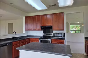 160 Mistletoe Ln, Kyle, TX 78640 - Photo 7