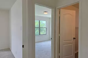 160 Mistletoe Ln, Kyle, TX 78640 - Photo 17
